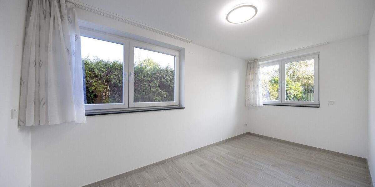 Energieeffizientes Wohnjuwel in Top-Lage! Kernsanierter Bungalow am Strümper Berg 7 zimmer