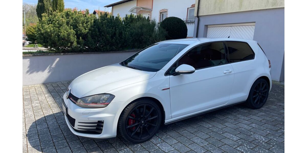 VW Golf 99.000 km 20.000 &euro; Sinsheim 74889
