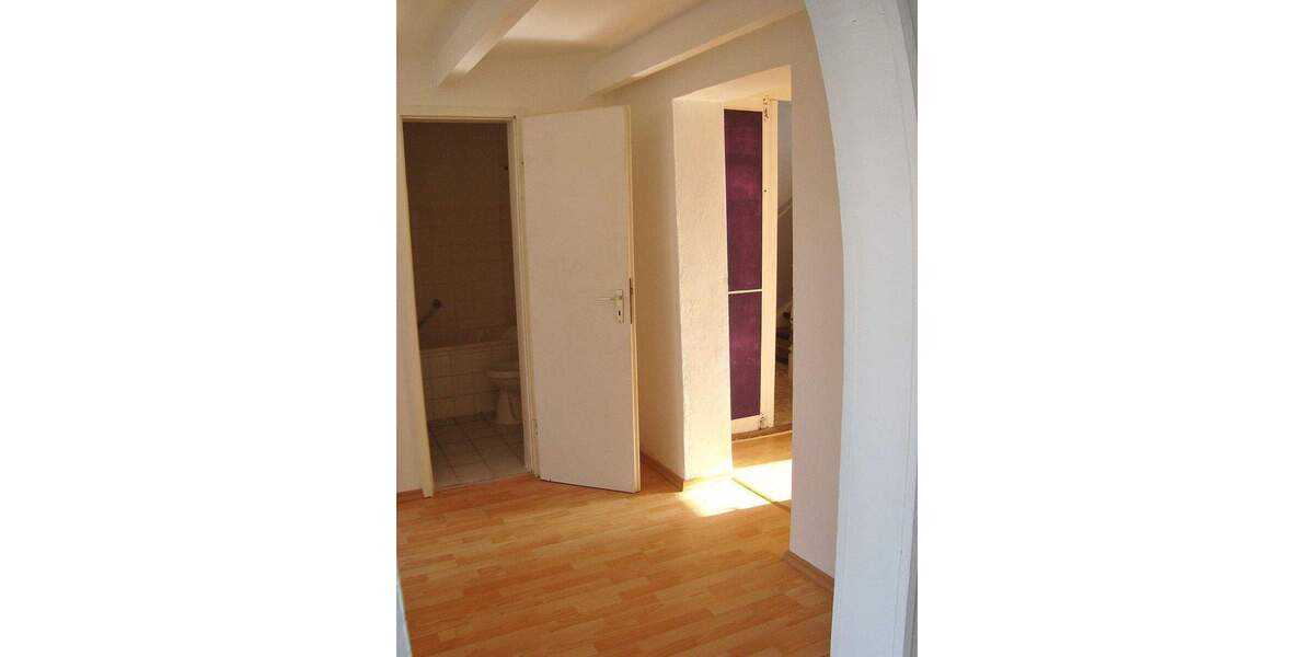 Etagenwohnung Hof Innenstadt - 4 Zimmer, 65 m&sup2;, 370&euro; | Angebot:26392113