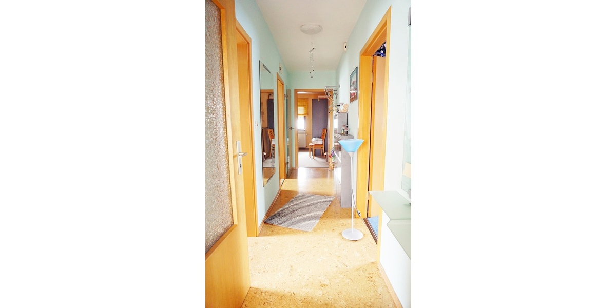 Gepflegtes 1-2 Fam. Haus, neuwertige Heizung, div. Renovierungen, Garten, Doppel-Garage, Terrasse, B - Einfamilienhaus Zierenberg Burghasungen | Angebot:26459788