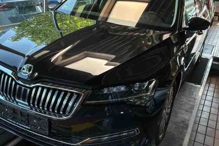Skoda Superb 33.800 km 27.449 &euro; Büdingen-Düdelsheim 63654