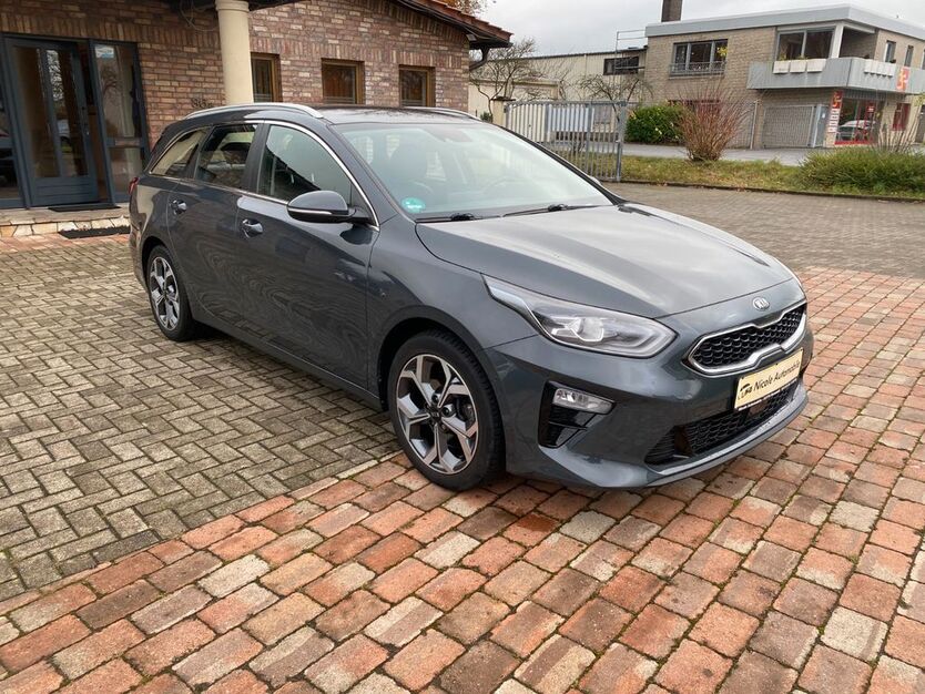 Kia ceed Sportswagon 58.200 km 17.400 € Versmold 33775