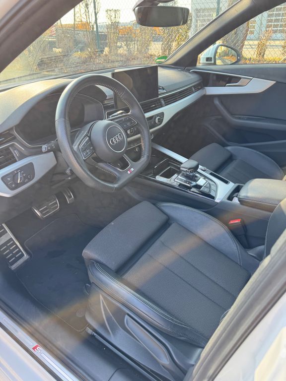 Audi A4 128.000 km 22.999 € Ingolstadt 85055