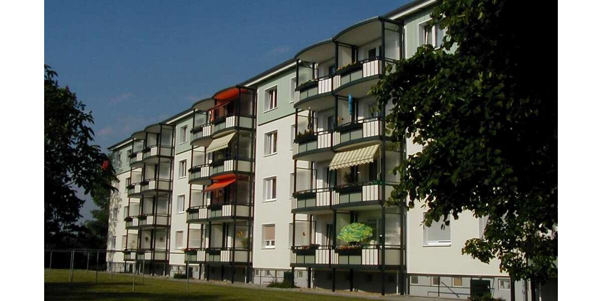 Etagenwohnung Hoyerswerda - 3 Zimmer, 63 m&sup2;, 375&euro; | Angebot:25569836