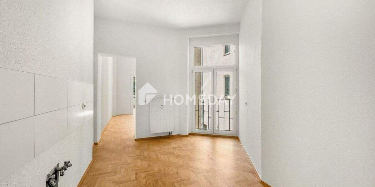 Altbaucharme trifft moderne Wohnqualität - stilvolle und bezugsfreie 3-Zimmer-Wohnung 3 zimmer