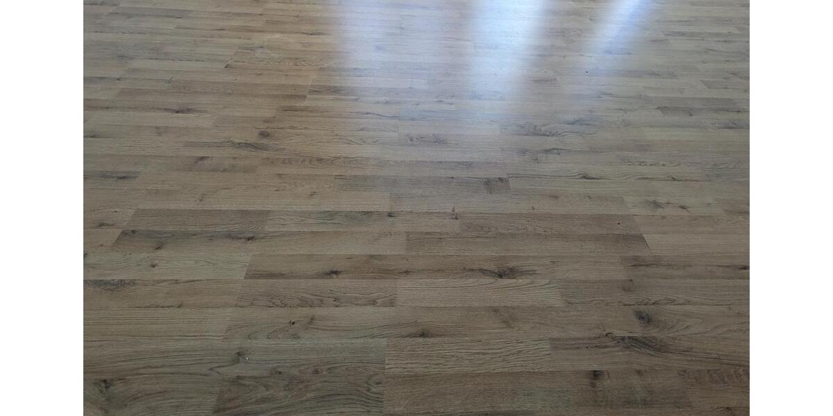 Etagenwohnung Eibenstock - 4 Zimmer, 80 m&sup2;, 419&euro; | Angebot:26404410