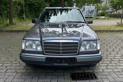 Mercedes-Benz 280 146.000 km 17.900 &euro; Flensburg 24937