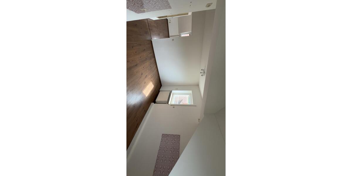 Dachgeschoßwohnung Poppenricht - 2 Zimmer, 69 m&sup2;, 890&euro; | Angebot:26478230