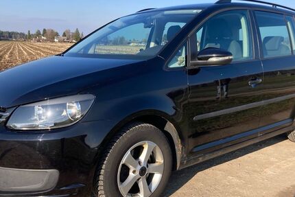 VW Touran 162.000 km 4.800 &euro; Warngau 83627
