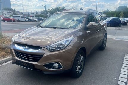 Hyundai ix35 124.000 km 8.900 &euro; Nürnberg 90449