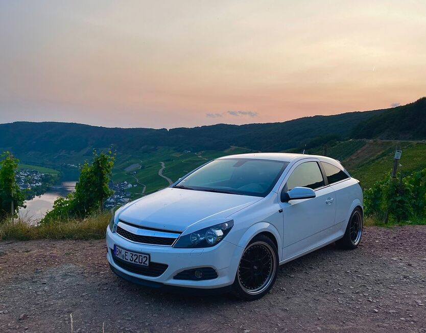 Opel Astra 175.000 km 2.690 € Bergheim 50127