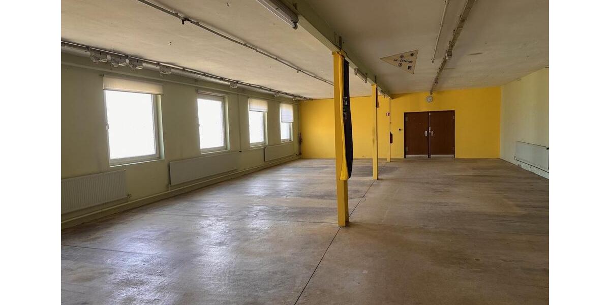 Gewerbeobjekt Helmbrechts - 700&euro; | Angebot:26119421