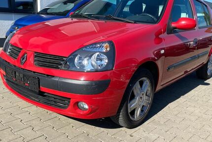 Renault Clio 72.000 km 2.500 &euro; Bergtheim 97241