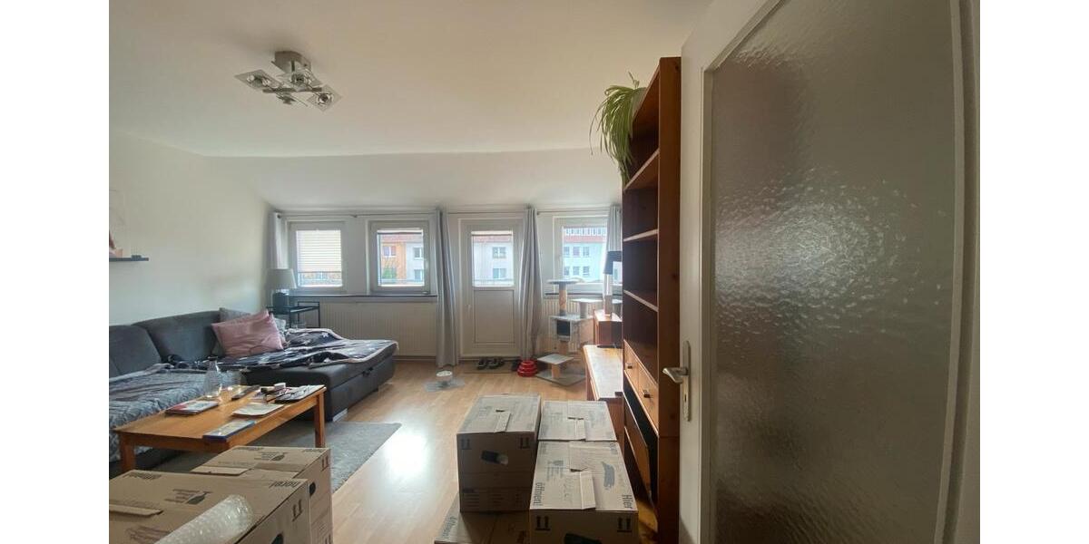 Dachgeschoßwohnung Bad Salzdetfurth - 3 Zimmer, 79 m&sup2;, 700&euro; | Angebot:26331430