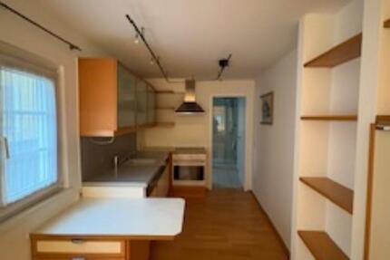 1 Zimmer Single EG-Wohnung im Herzen von Neuötting mit kl. Garten zimmer