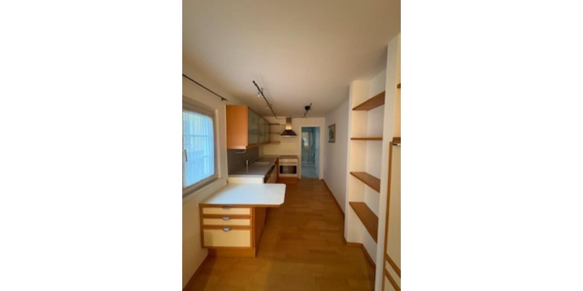 1 Zimmer Single EG-Wohnung im Herzen von Neuötting mit kl. Garten zimmer