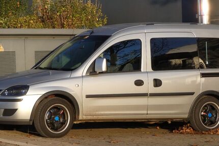Opel Combo 102.000 km 4.399 &euro; Lüdenscheid 58511