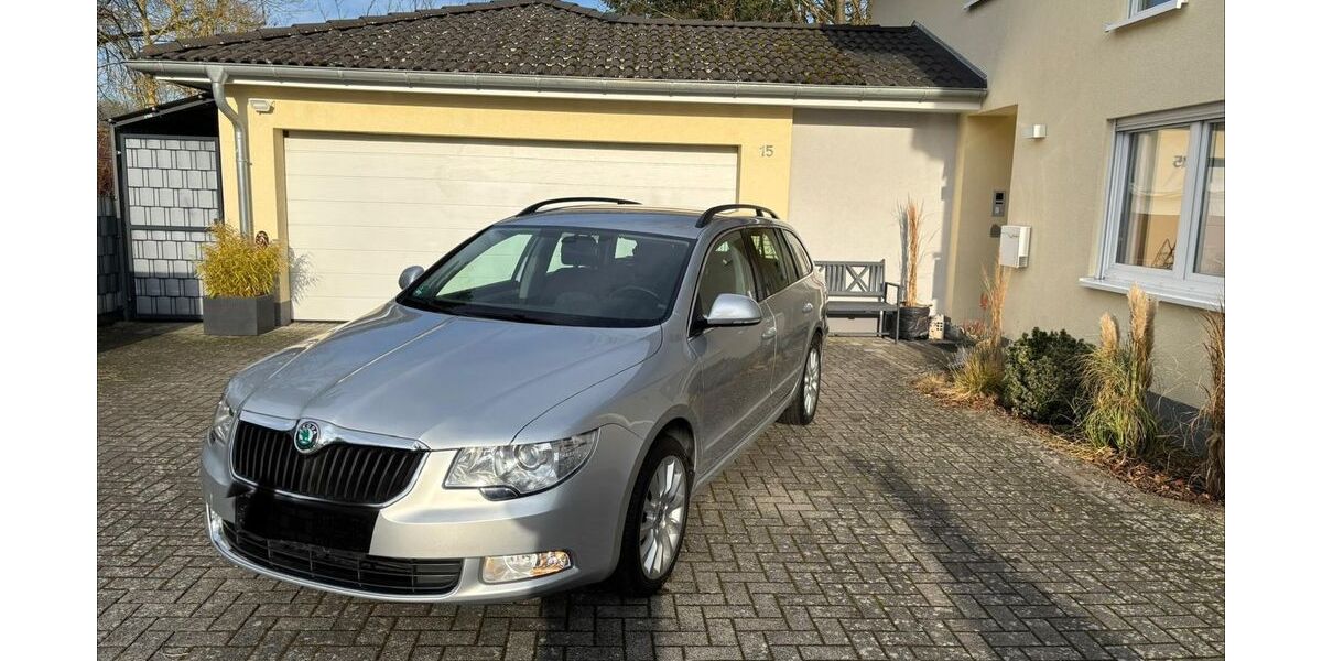 Skoda Superb 98.200 km 10.990 &euro; Wirges 56422