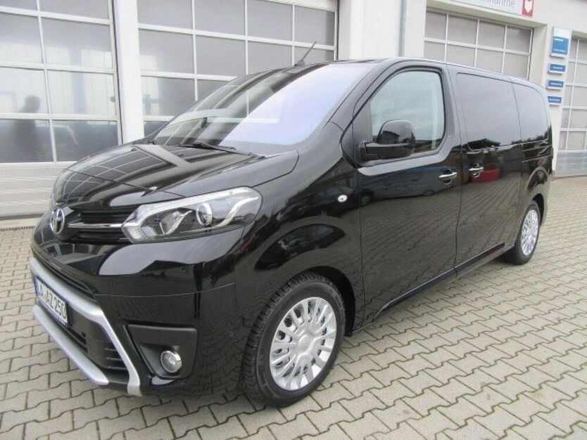 Proace (Verso)