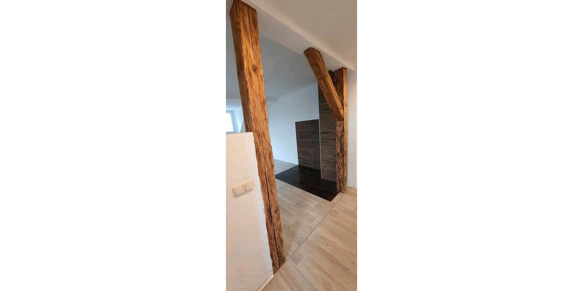 Dachgeschoßwohnung Allstedt - 4 Zimmer, 84 m&sup2;, 560&euro; | Angebot:26066350