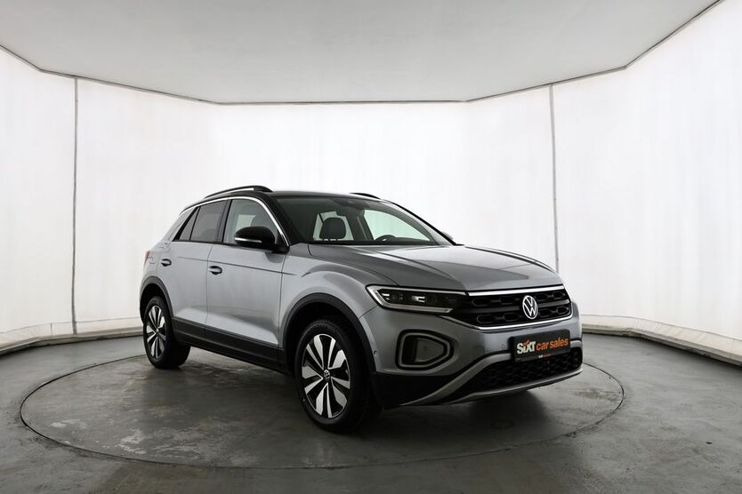 VW T-Roc 32.338 km 29.880 € Garching 85748