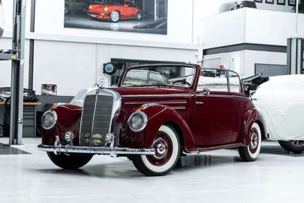 Mercedes 220