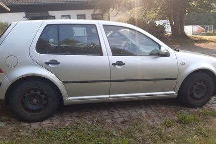 VW Golf 189.000 km 950 &euro; Altusried 87452