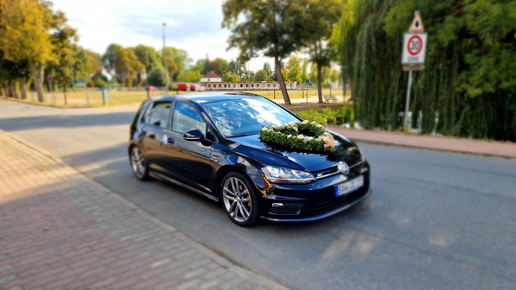 VW Golf 153.000 km 15.000 &euro; Kalbe/ Milde 39624