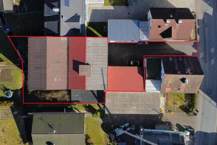 Attraktives entkerntes Gebäude mit Baugenehmigung zu 11 Wohnungen zimmer