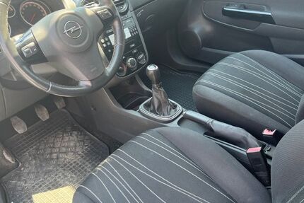 Opel Corsa 390.000 km 1.800 &euro; Liebenau 31618