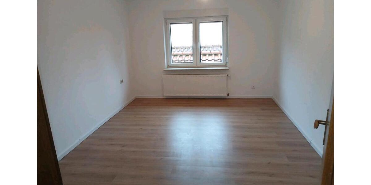 Maisonettenwohnung Maikammer - 4 Zimmer, 140 m&sup2;, 1.600&euro; | Angebot:26412990