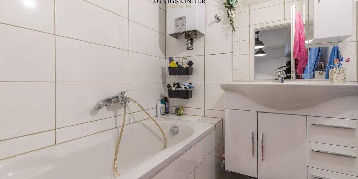 Etagenwohnung Stuttgart Süd - 3 Zimmer, 82 m&sup2;, 449.000&euro; | Angebot:25066679