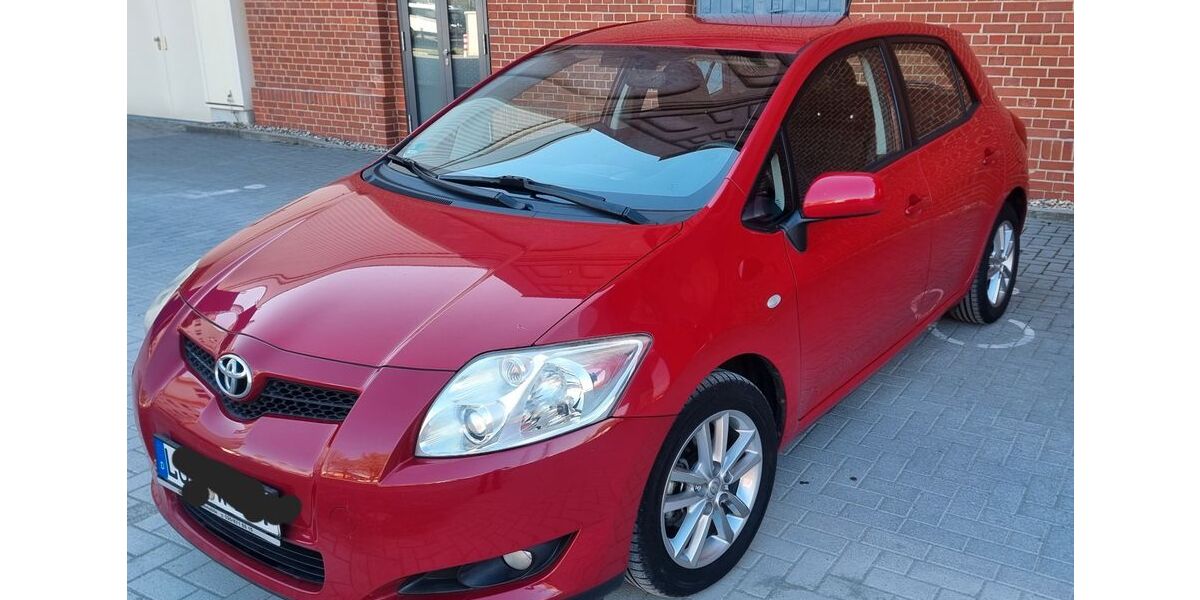 Toyota Auris 89.350 km 5.990 &euro; Berlin 12489