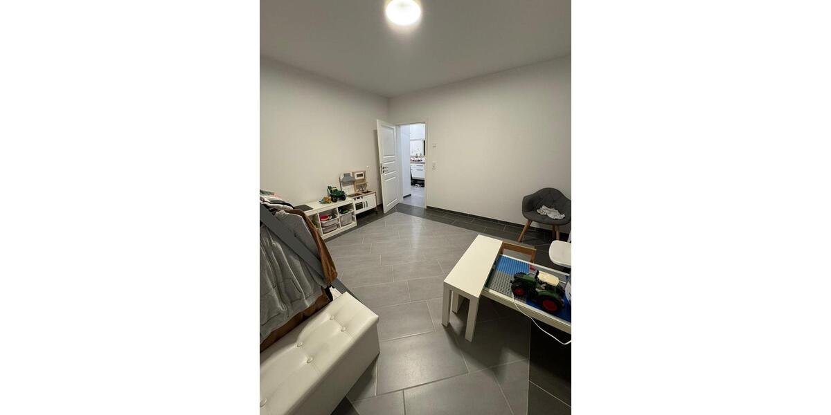 Etagenwohnung Bad Liebenstein - 4 Zimmer, 100 m&sup2;, 1.050&euro; | Angebot:25340222