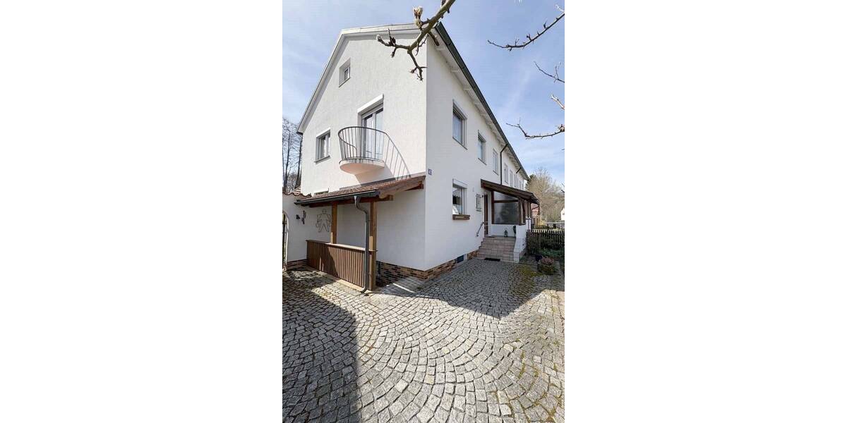 Doppelhaushälfte Weidenberg - 6 Zimmer, 125 m&sup2;, 239.000&euro; | Angebot:26388949