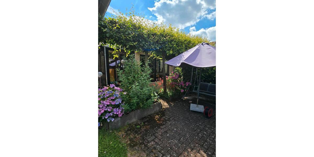 Einfamilienhaus Bad Arolsen - 5 Zimmer, 150 m&sup2;, 340.000&euro; | Angebot:27112574