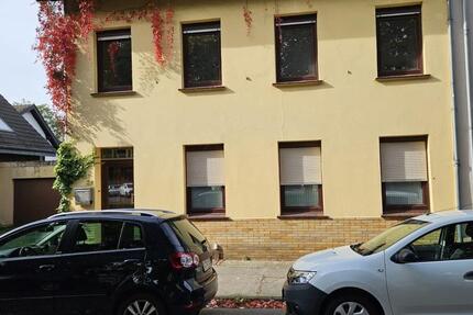Haus Herzogenrath - 6 Zimmer, 121 m&sup2;, 250.000&euro; | Angebot:26412375