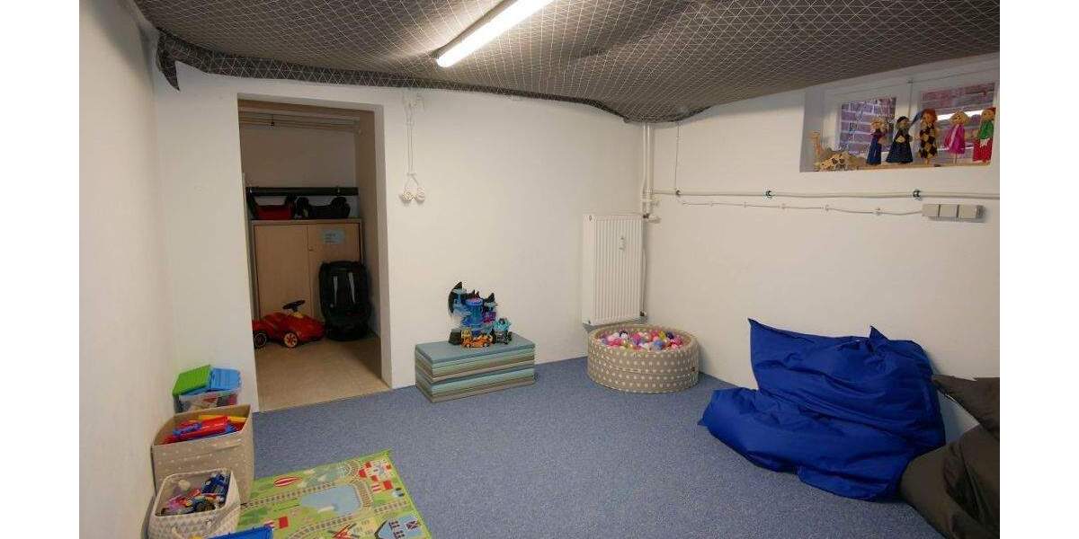 Gewerbeobjekt Tornesch - 5 Zimmer, 124 m&sup2;, 1.680&euro; | Angebot:25775259