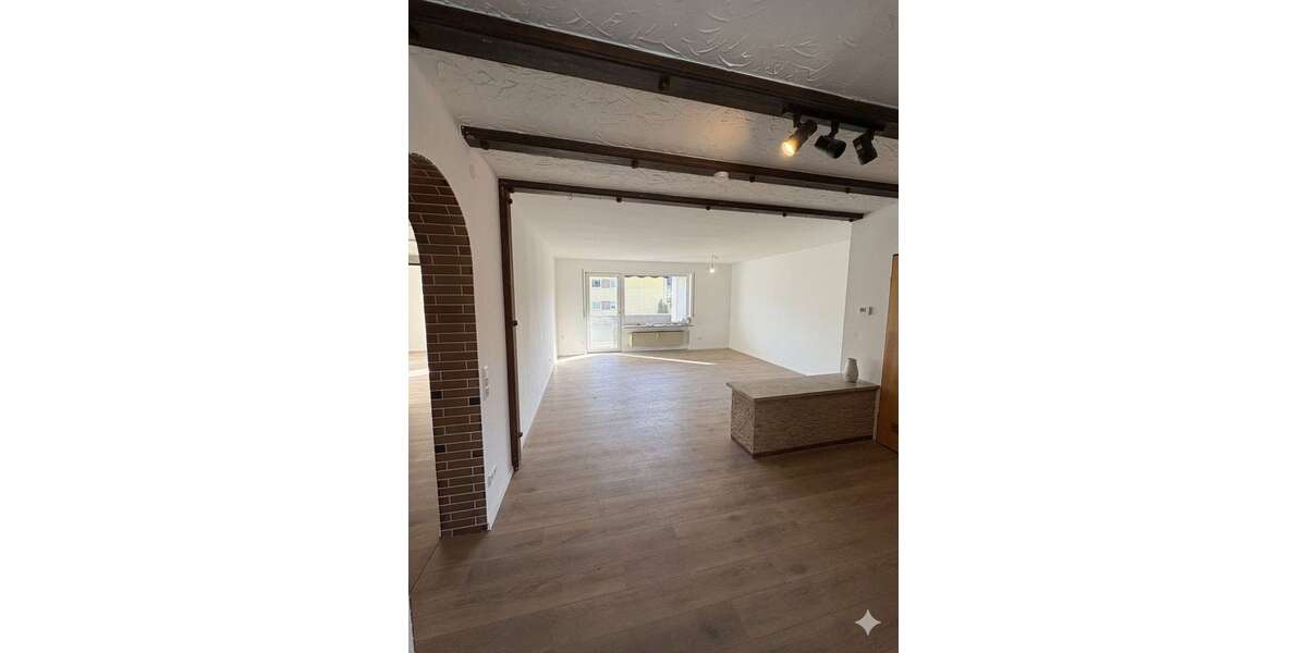 Etagenwohnung Nattheim - 3 Zimmer, 90 m&sup2;, 1.000&euro; | Angebot:25429428