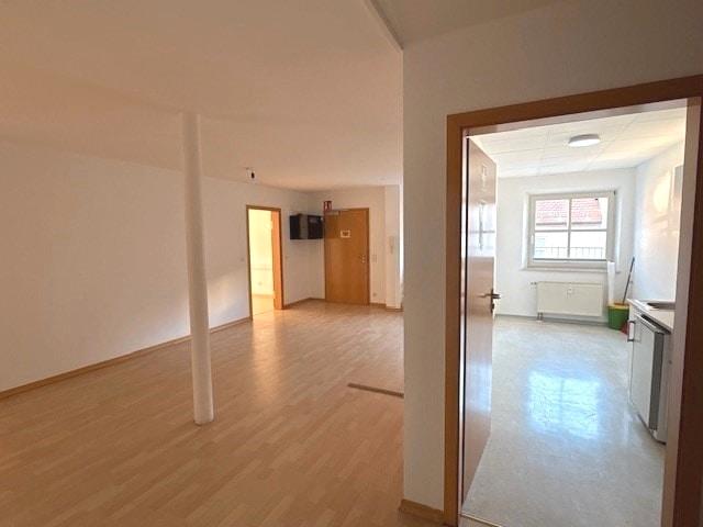 Gewerbeobjekt Forchheim - 1.350&euro; | Angebot:24863070