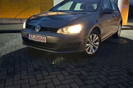 VW Golf 122.000 km 8.250 &euro; Flörsheim-Dalsheim 67592