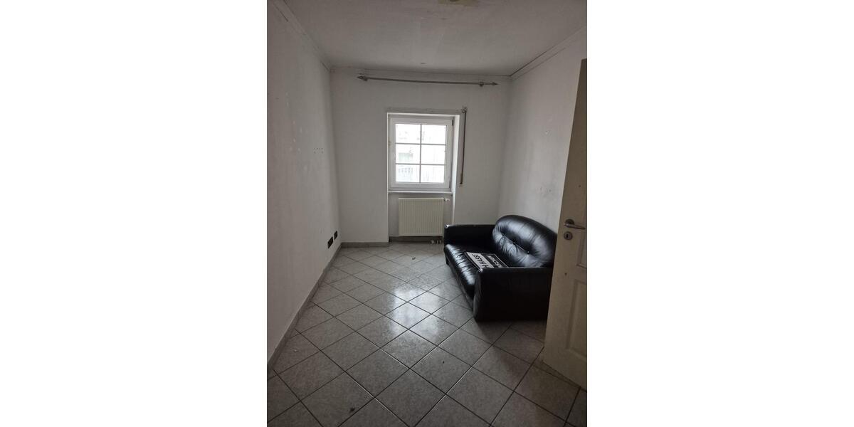 4,5 Zimmer Wohnung mit Wintergarten in Böhl Iggelheim 4.5 zimmer