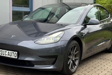 Tesla Model 3 75.000 km 25.995 &euro; Güstrow 18273
