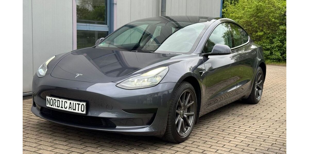 Tesla Model 3 75.000 km 25.995 &euro; Güstrow 18273