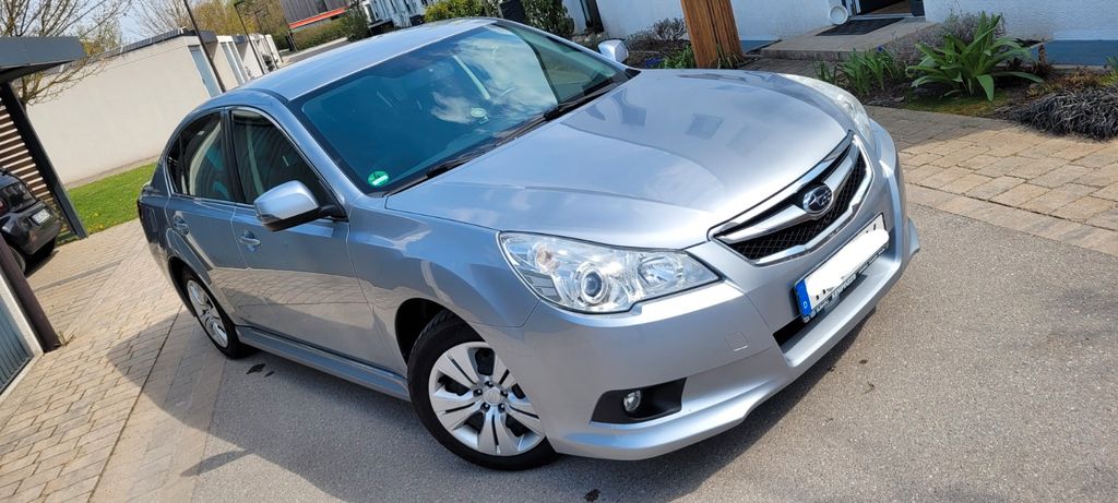 Subaru Legacy 195.000 km 6.200 &euro; Poing 85586