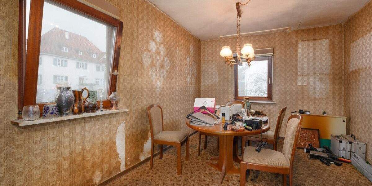 Einfamilienhaus Königsbach-Stein Königsbach - 7 Zimmer, 193 m&sup2;, 298.000&euro; | Angebot:24860353