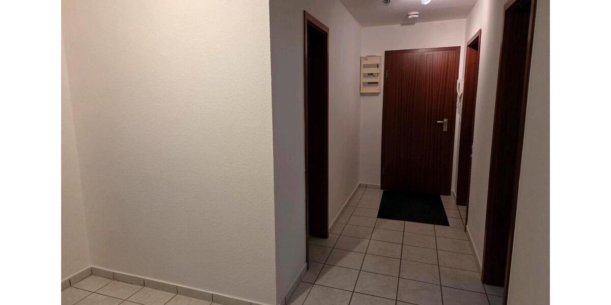 Anfrage Stop-Helle 3-Zimmer-Wohnung+Garage in ruhiger Lage – 82m² 3 zimmer