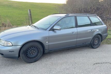Audi A4 310.000 km 900 &euro; Kall 53925