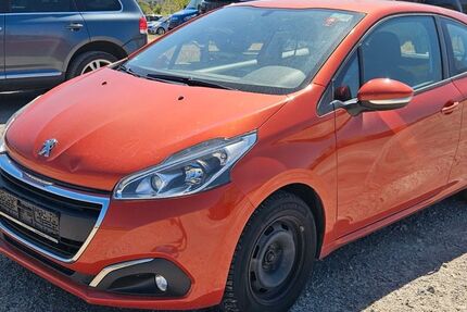 Peugeot 208 105.000 km 3.350 &euro; Schömberg 72355