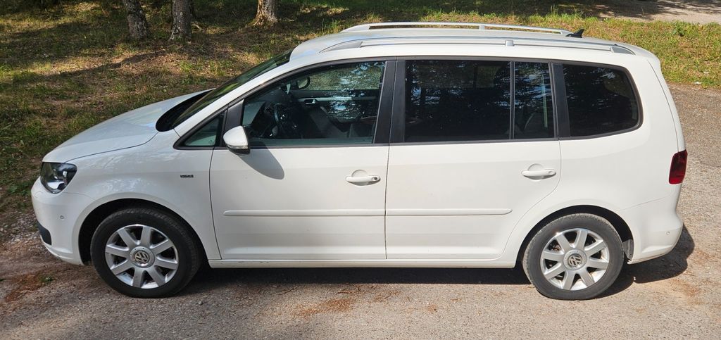 VW Touran 107.740 km 12.500 &euro; Alfdorf 73553